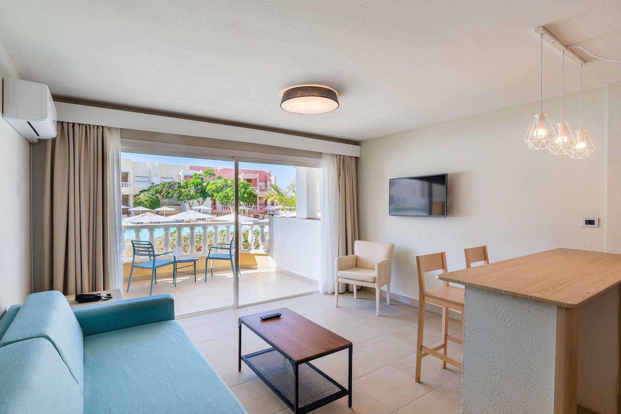 Hotel Allegro Isora 4*