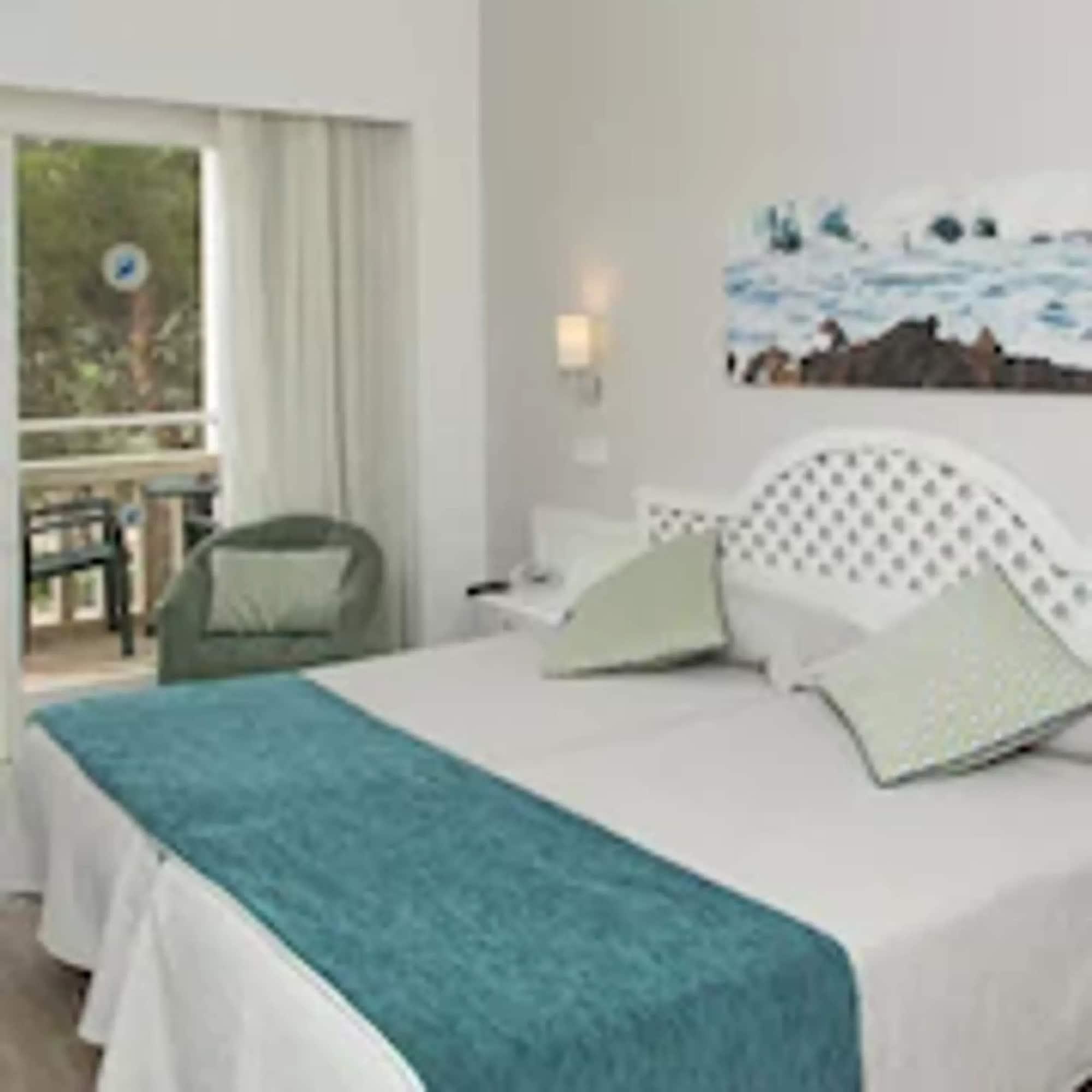 Pinos Playa Hotel