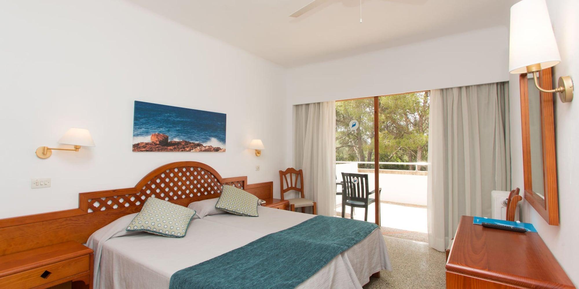 Hotel Pinos Playa