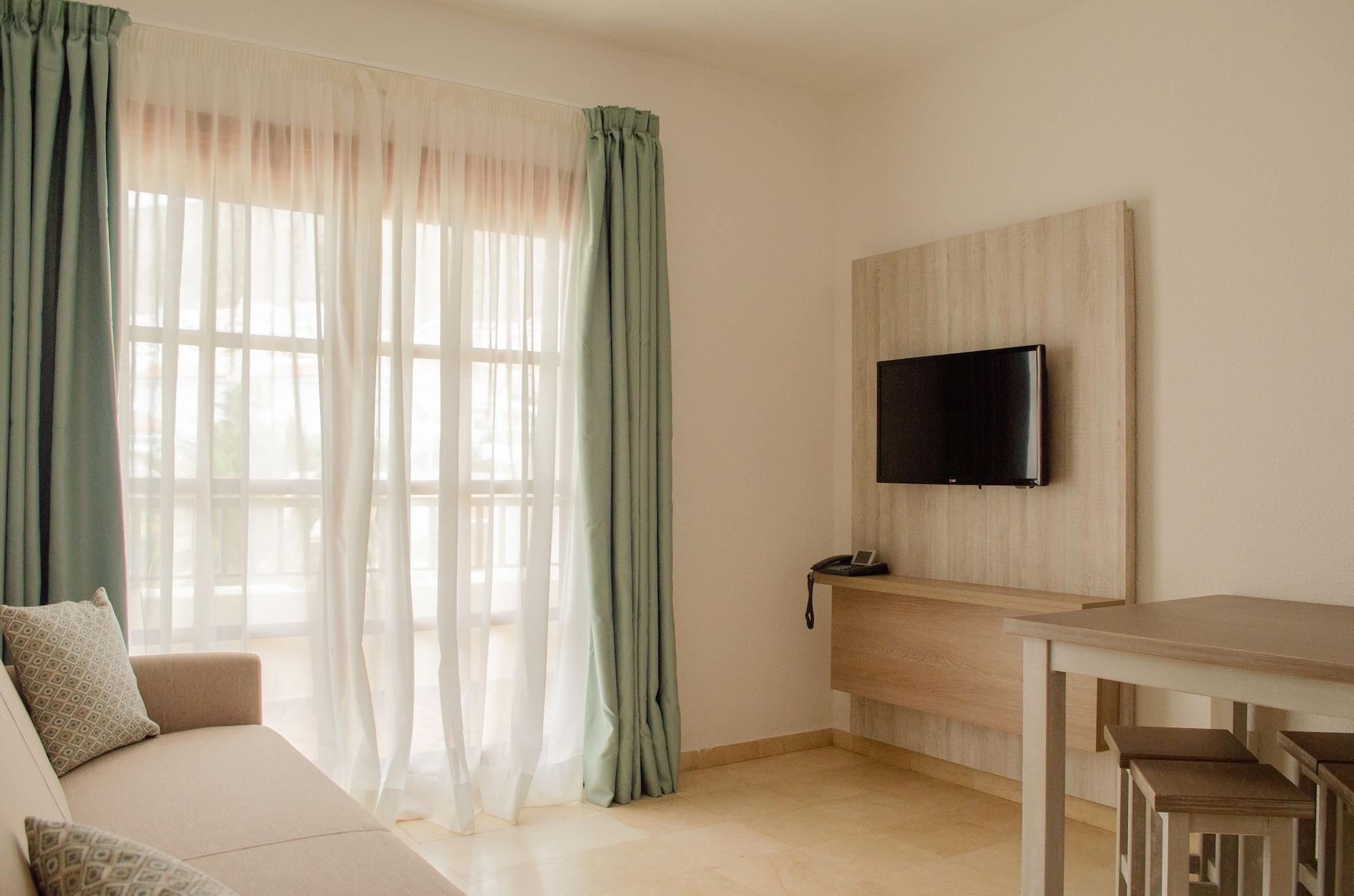 Klayman Olivina Apartahotel 3*