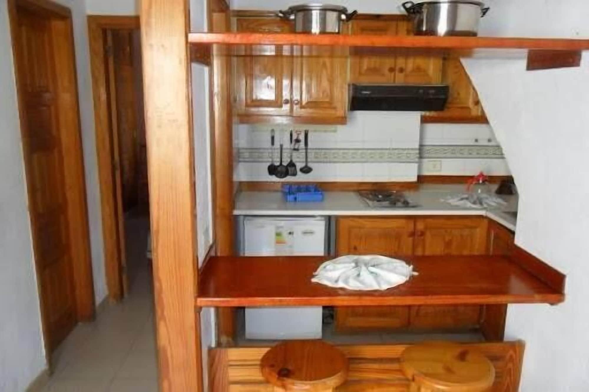 Alondras Park Hotel 2*