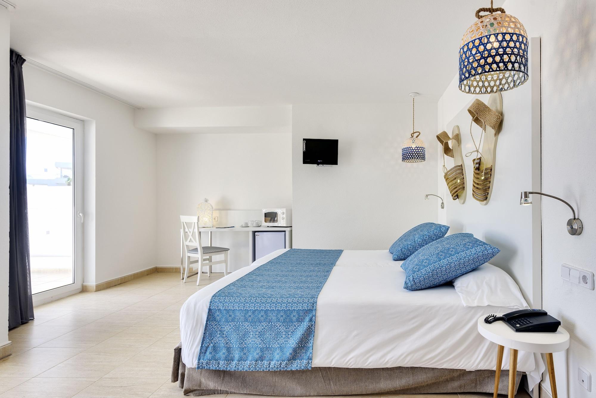 Apartahotel Tropic Garden Santa Eulalia del Río