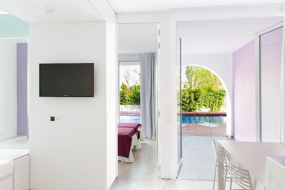 Ebano (adults Only) Apartamento Playa d'en Bossa