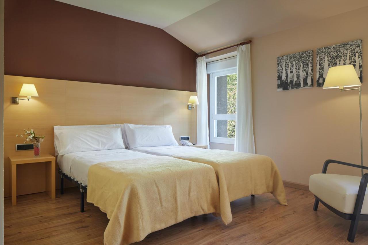 Santuario De Arantzazu Hotel Oñate