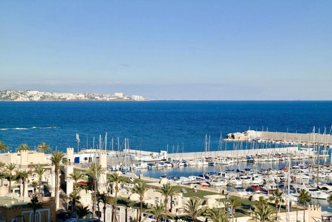 Estudio El Balcón, En Primerísima Línea De Playa. Apartamento