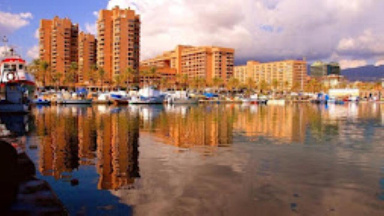 Estudio El Balcón, En Primerísima Línea De Playa. Apartamento *