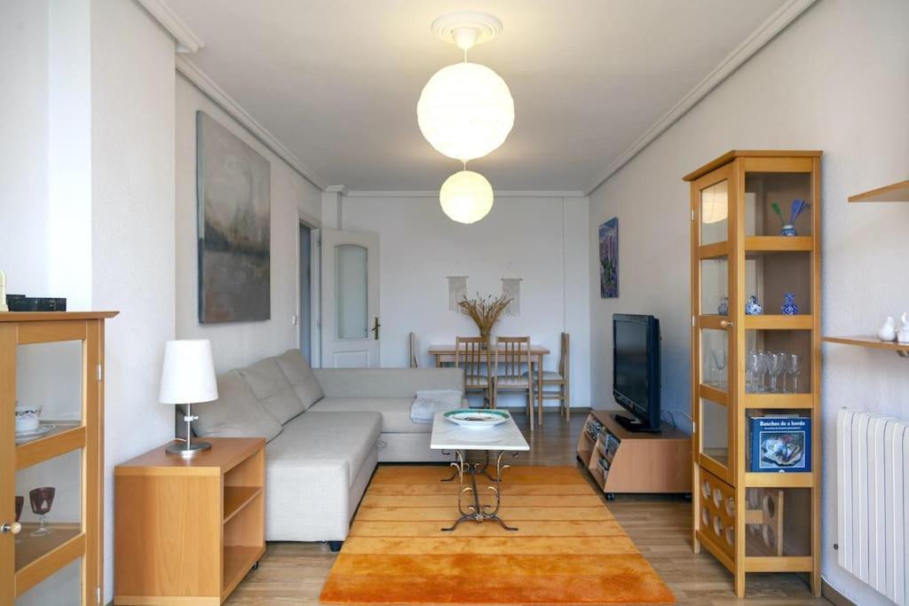 Apartamento Cómodo Y Luminoso Apartamento En Zona Residencial Santander