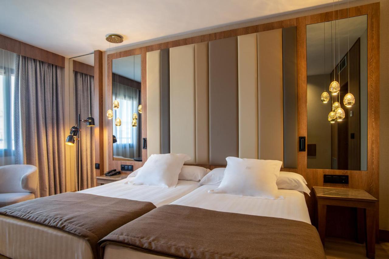 Hotel Center 4*