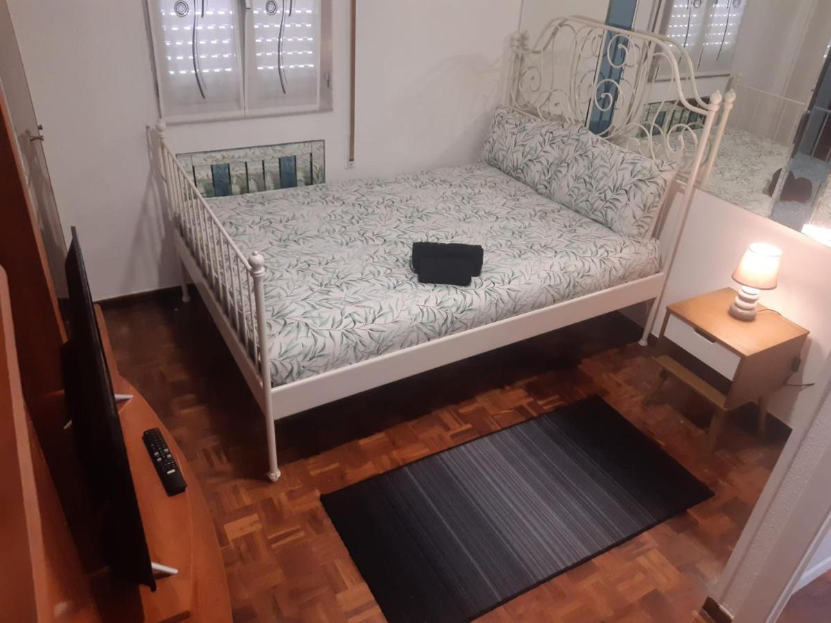 Bernie's Roomss *