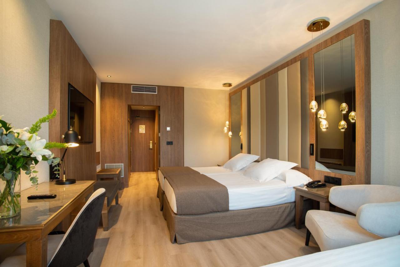 Hotel Center 4*
