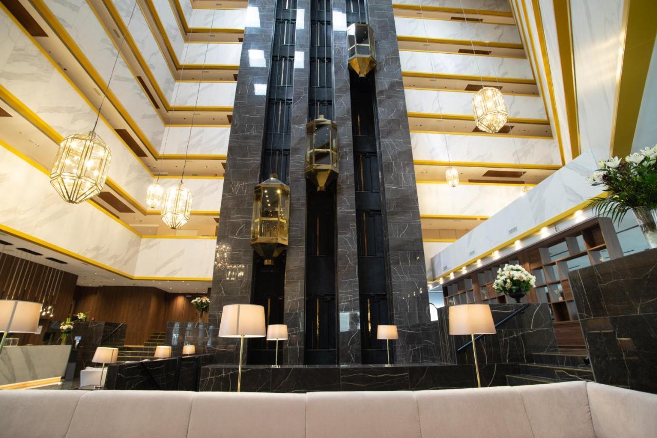 Hotel Center