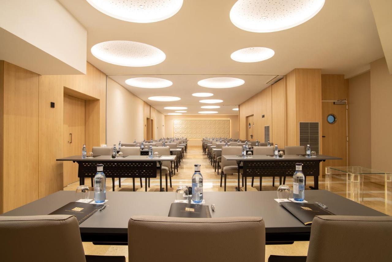 Hotel Center 4*