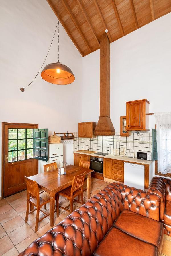 Casas Del Chorro * Agulo