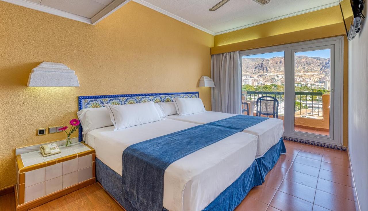 Playadulce Hotel