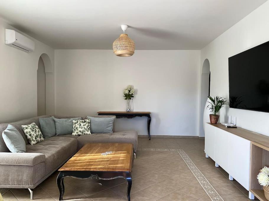 Comfortable Family House With Pool And Jacuzzi * Costa De Antigua