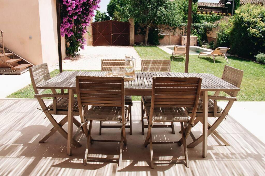 Villa Camades - Casa Amb Jardí I Piscina A L'empordà *