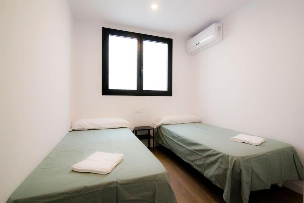Apartamento Atico Con Terraza En El Centro De *