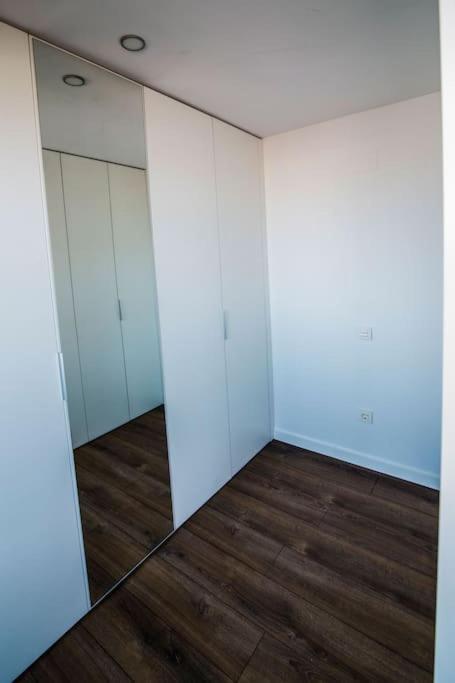 Apartamento Atico Con Terraza En El Centro De *