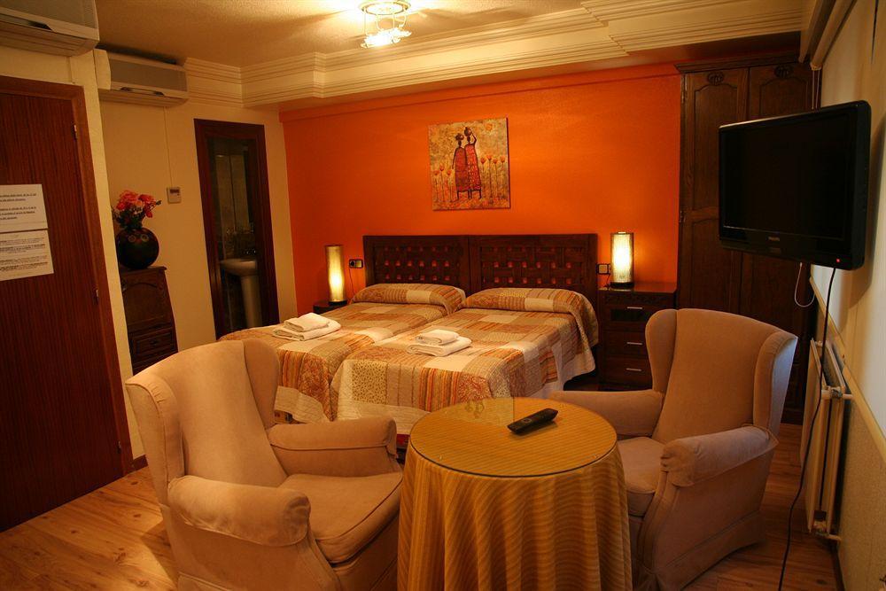 Acella 5* Pamplona