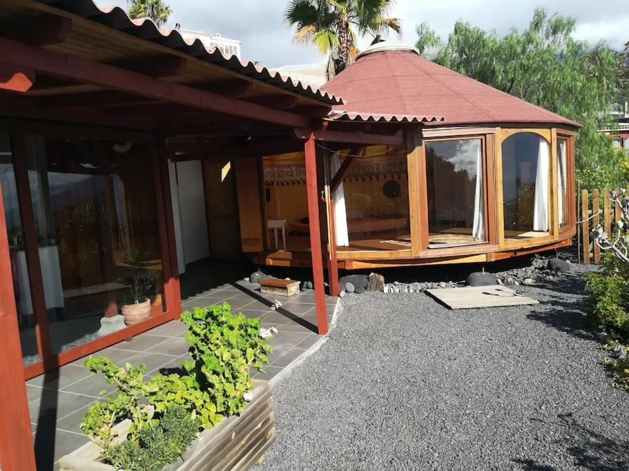 Wunderschoner Pavillon Aus Holz +wohnkuchenhohle Apartment *