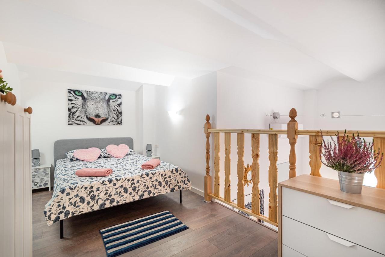 Apartment Magic House