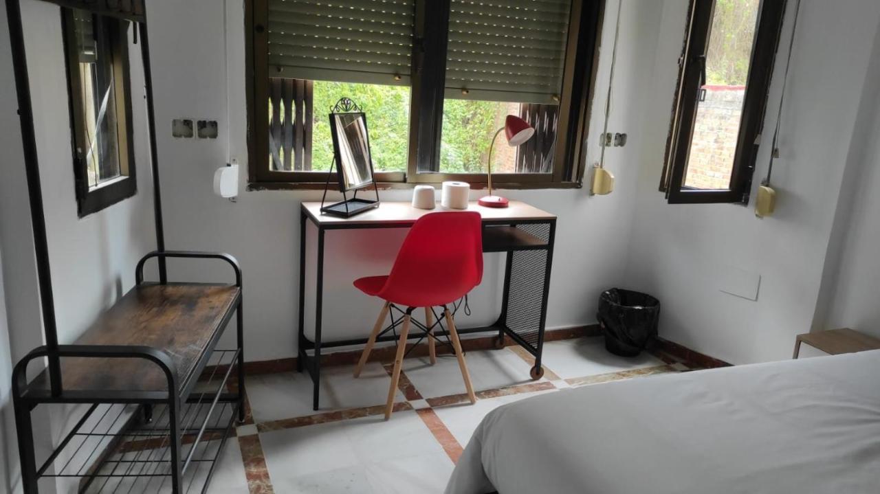 Convenient - Ferry, Train & Bus Station - Algeciras