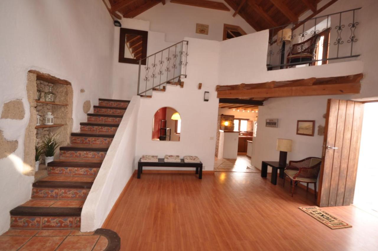 Сasa de vacaciones Casaruralarona *