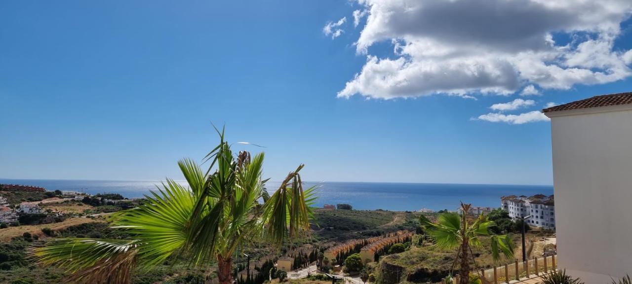 Beautiful New With Direct Sea View, First Line!! Manilva