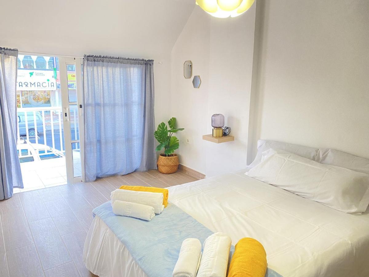 Apartamento Homeforguest Two Bedroom With Pool And Terrace *
