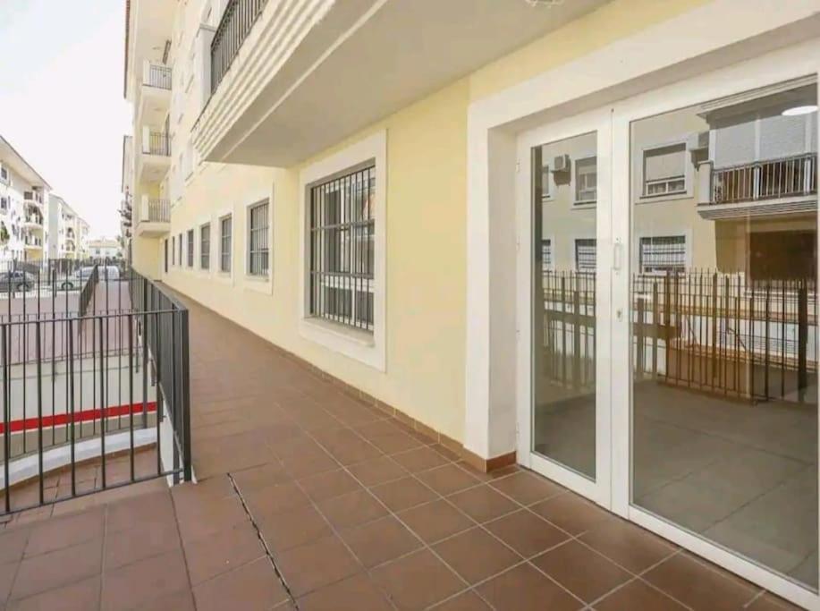Con Piscina Y Parking En Sevilla La Algaba