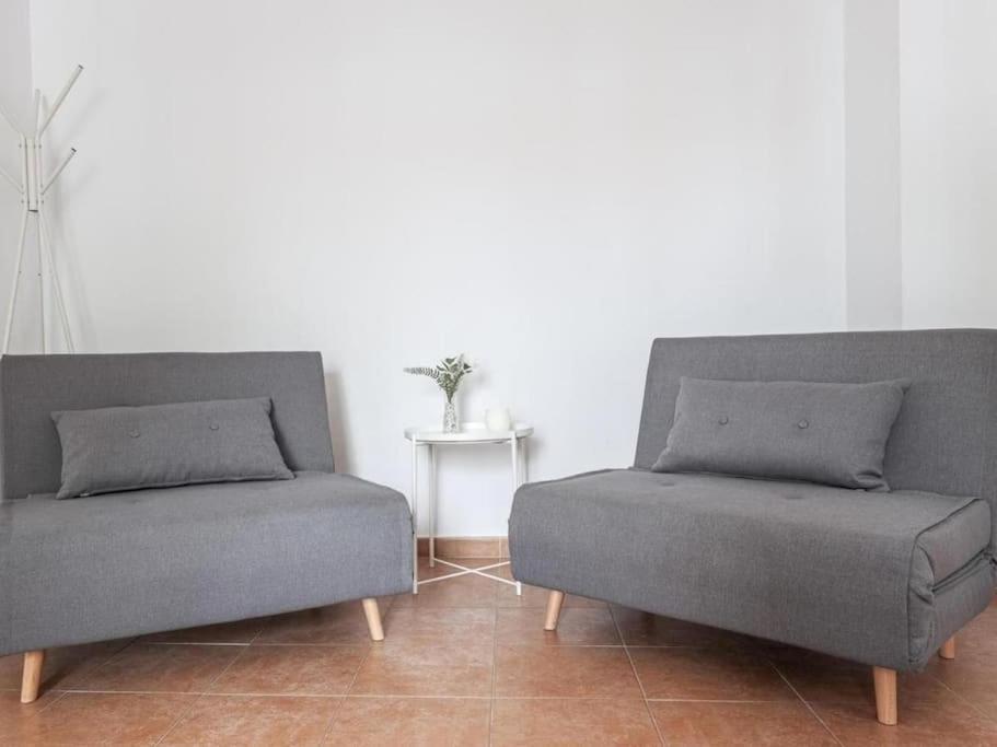 Con Piscina Y Parking En Sevilla Apartment