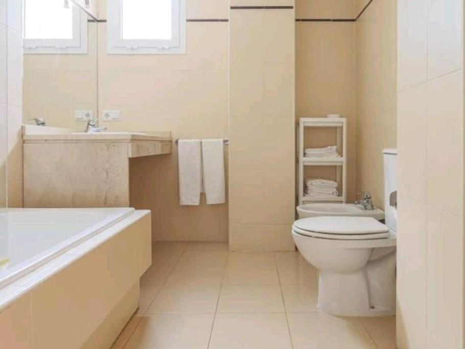 Apartment Con Piscina Y Parking En Sevilla *