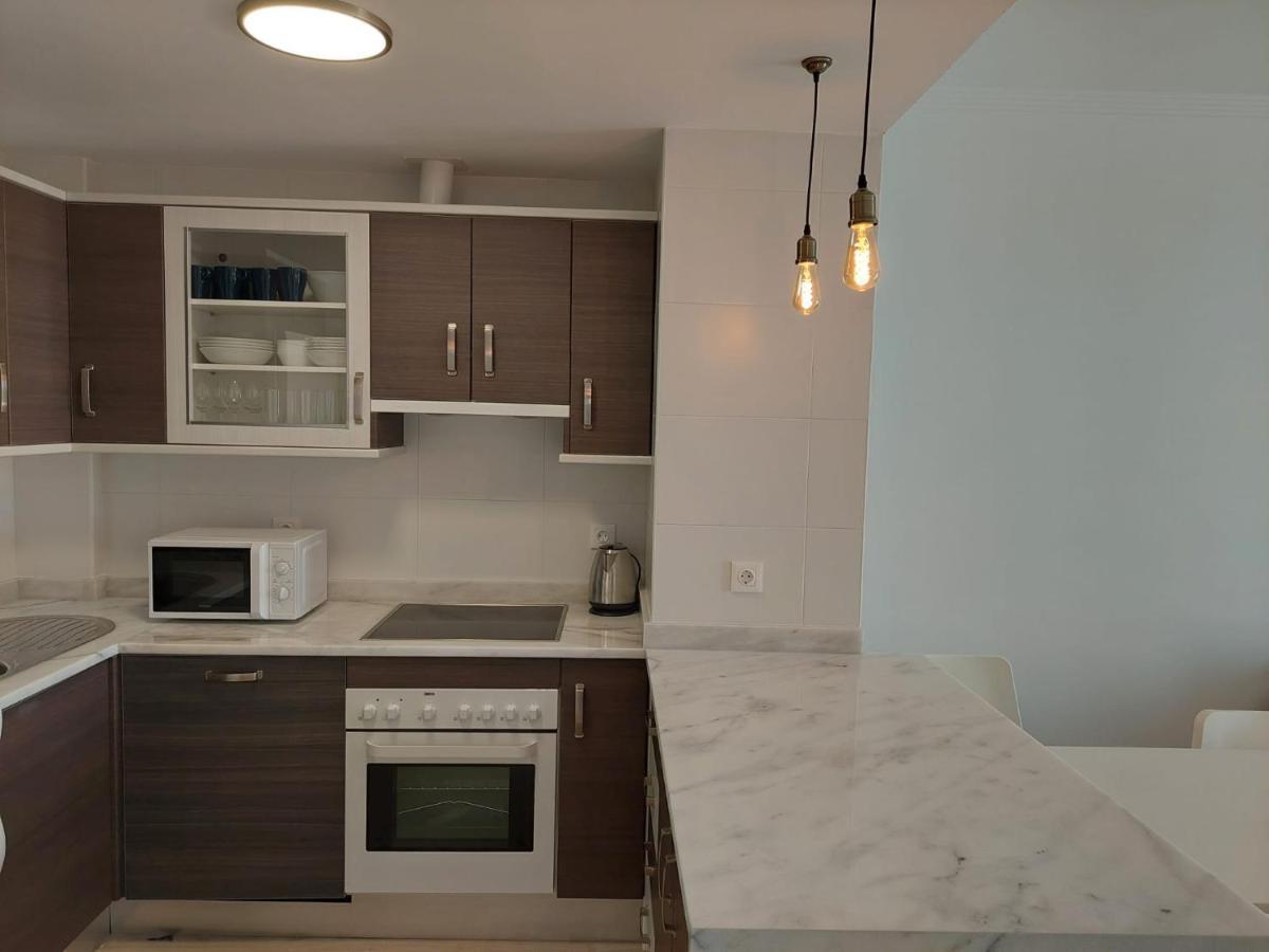 Beautiful New With Direct Sea View, First Line!! Apartamento