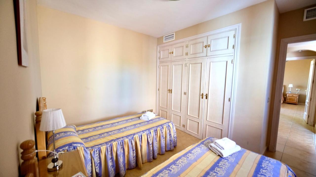 Apartamento At Club Playa Real Marbella