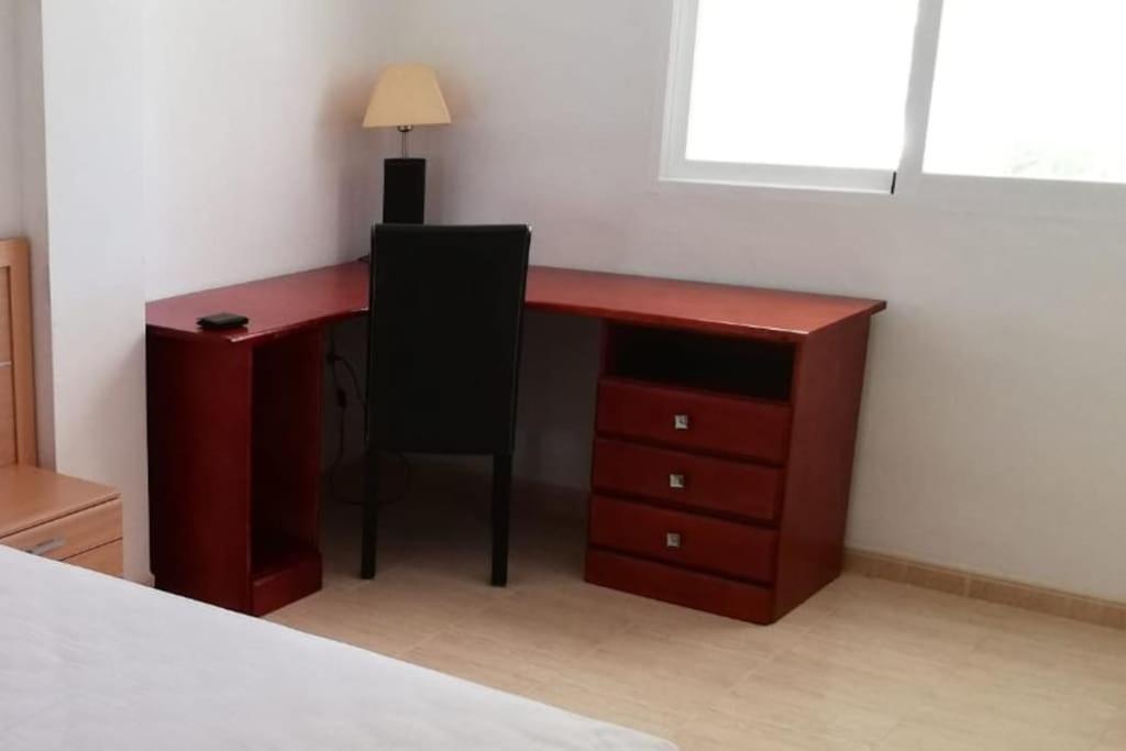 Apartamento Grande En El Puerto Marina Del Este Apartment La Herradura (Granada)