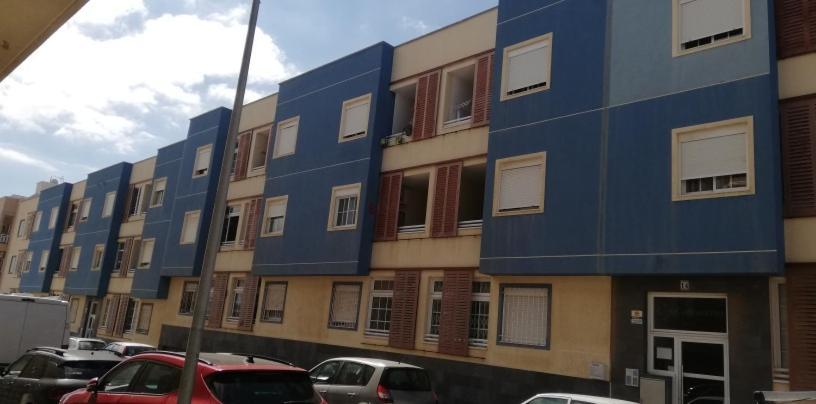 Apartment Apto Isa: Amplio Y Acogedor Apto De 75m Con Terraza, Aire Acondicionado Y Parking Gratuito Los Abrigos