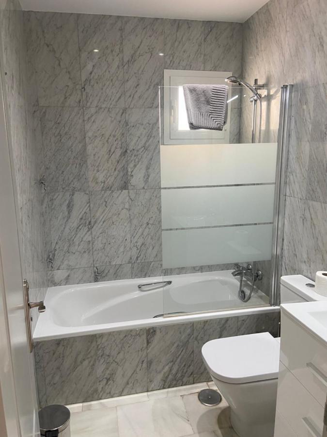 Apartment Arruzafa Playa Beachfront La Cala De Mijas