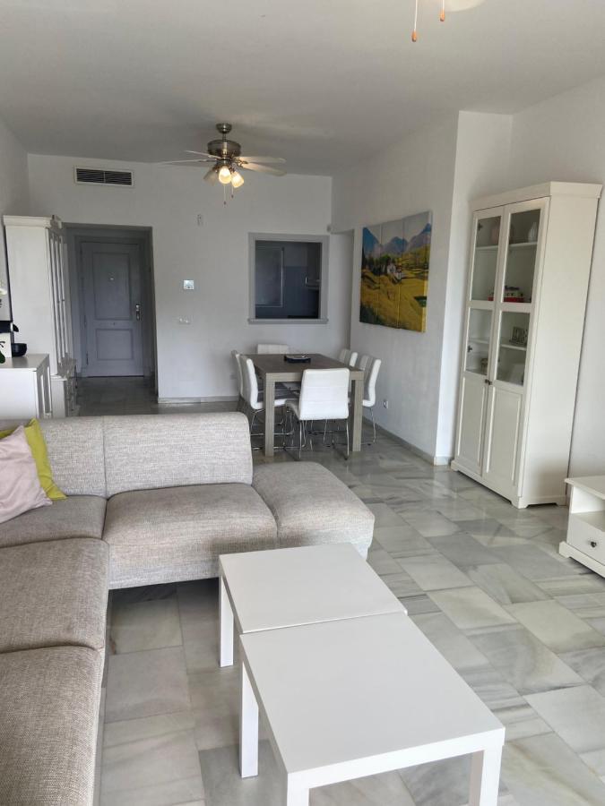 Apartment Arruzafa Playa Beachfront