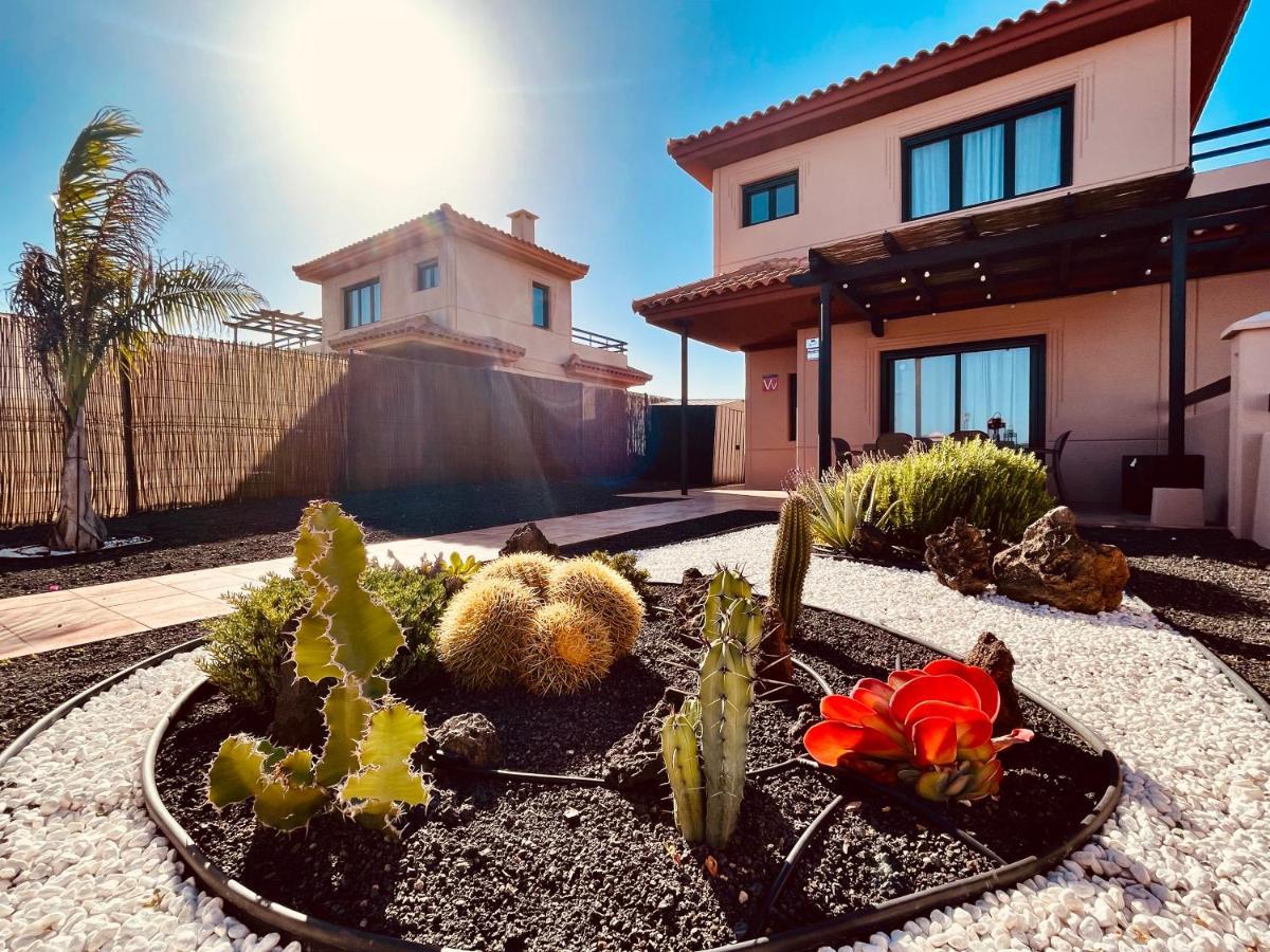 Twins Villa