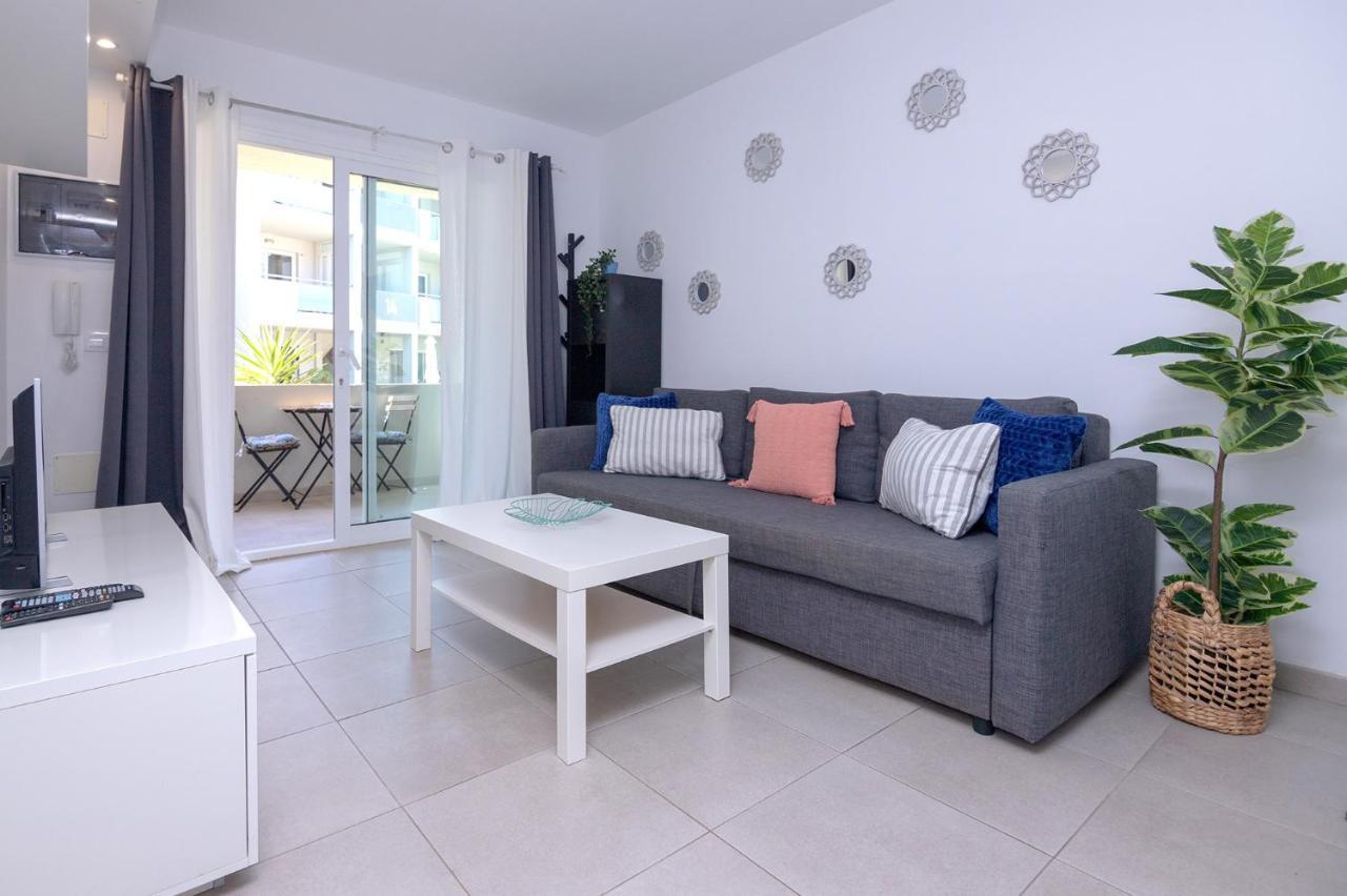 Urban Sun 140 Pool By Holidays Apartamento *