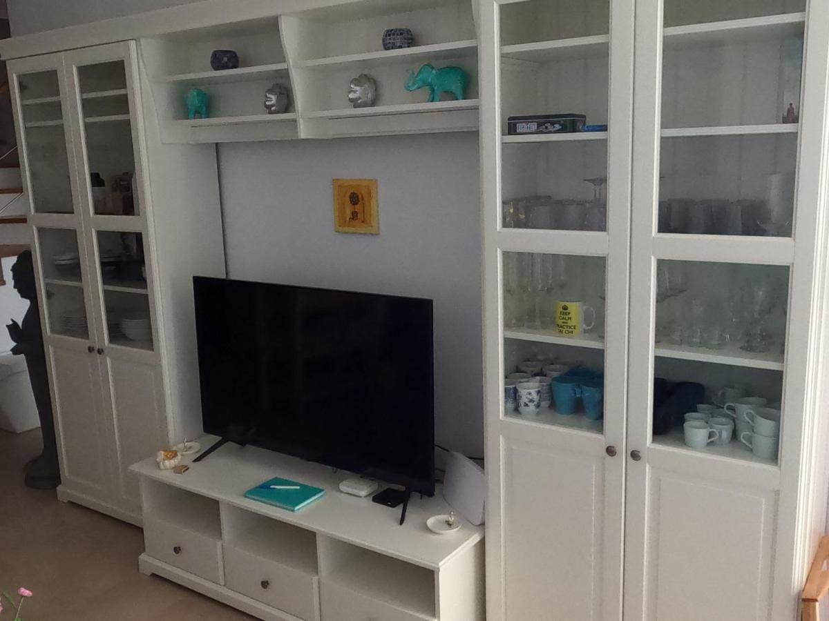 Apartment El Sonando/stylish/minutes From Swim Or Surf/well Equipped *