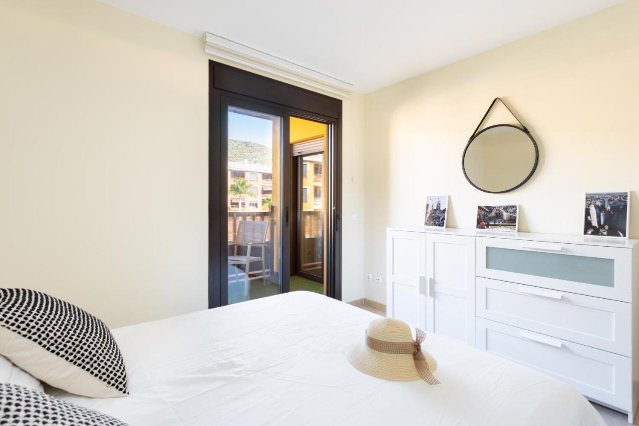 Home2book Bright Pool View El Mocan Apartamento