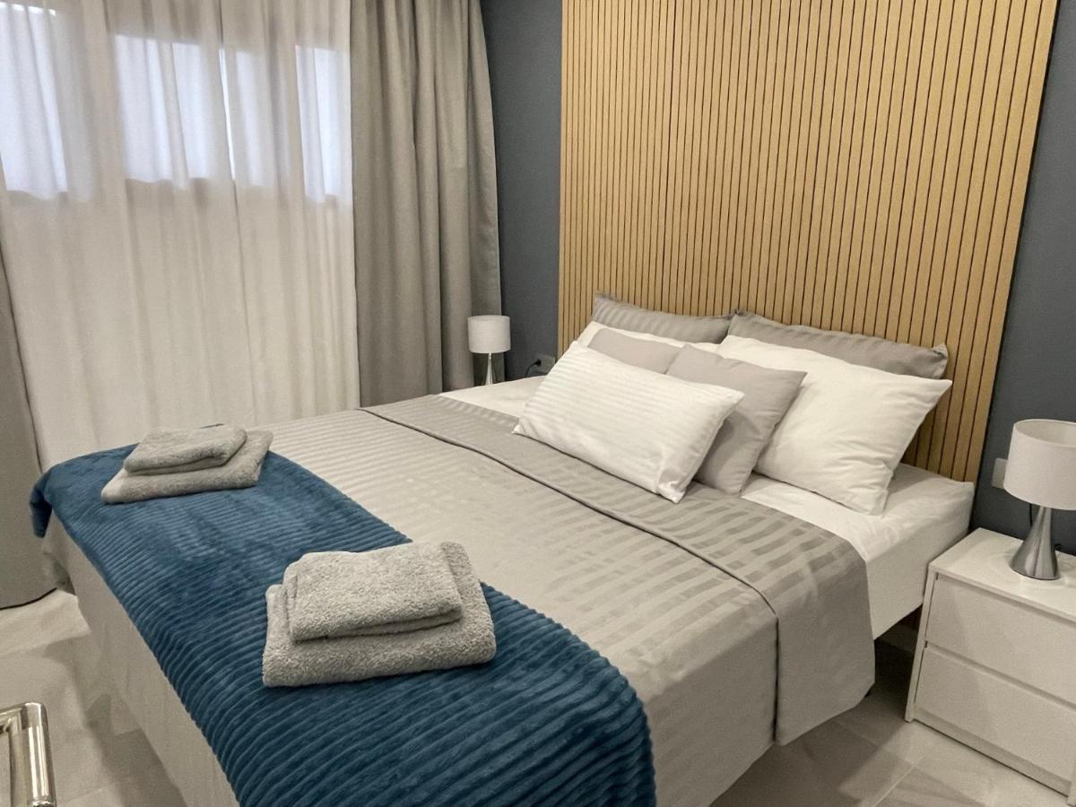 Apartment Luxury Diamond - Ocean View, Big Terraces, Air Con, Wifi *