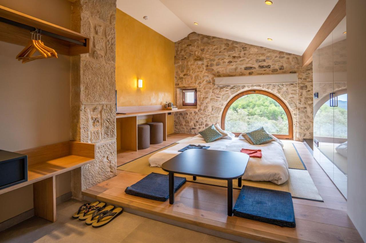 Japones Puigpinos 4* Lladurs