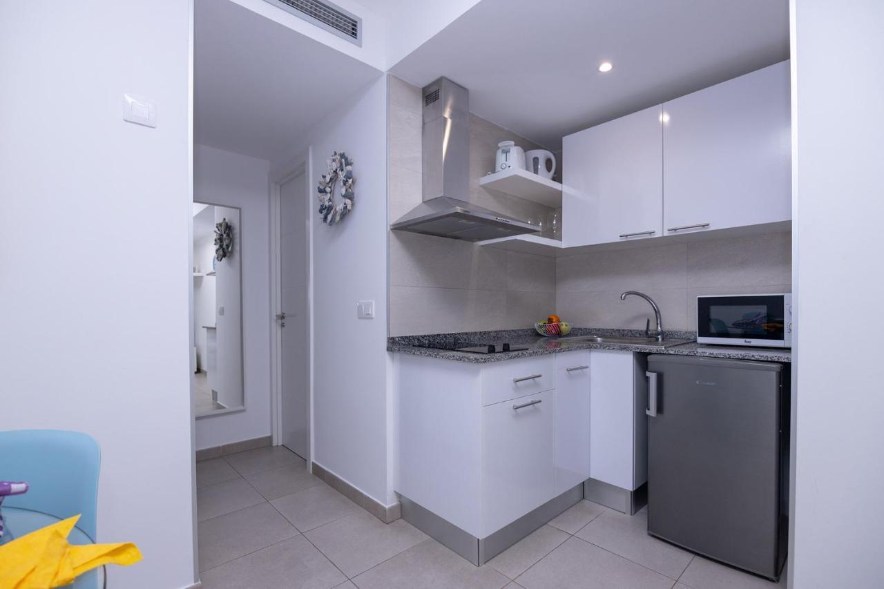 Urban Sun 140 Pool By Holidays * Corralejo