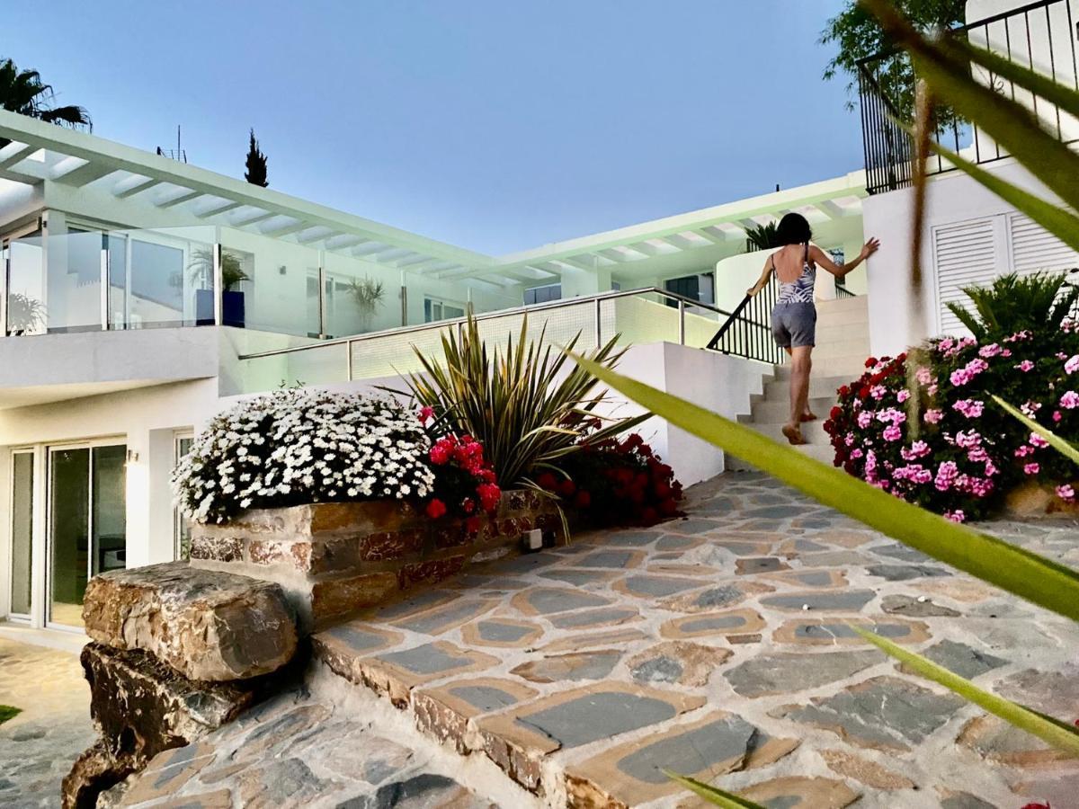 Hesla Villa *