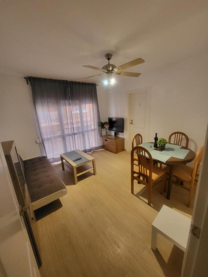Habitación en casa particular Con Bano Compartido En Bonito En