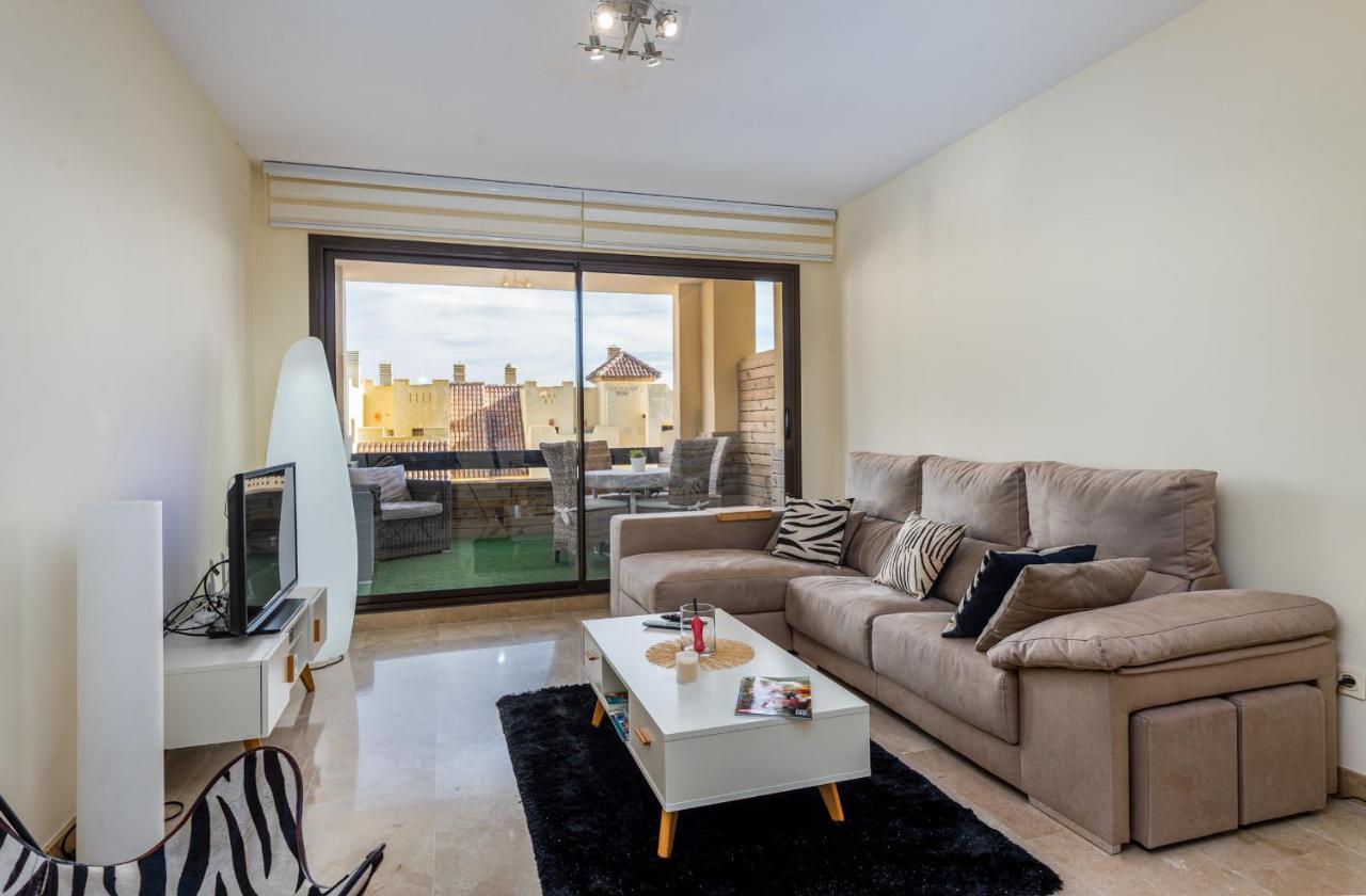 2199-apt With Terrace And Pools Apartment Manilva