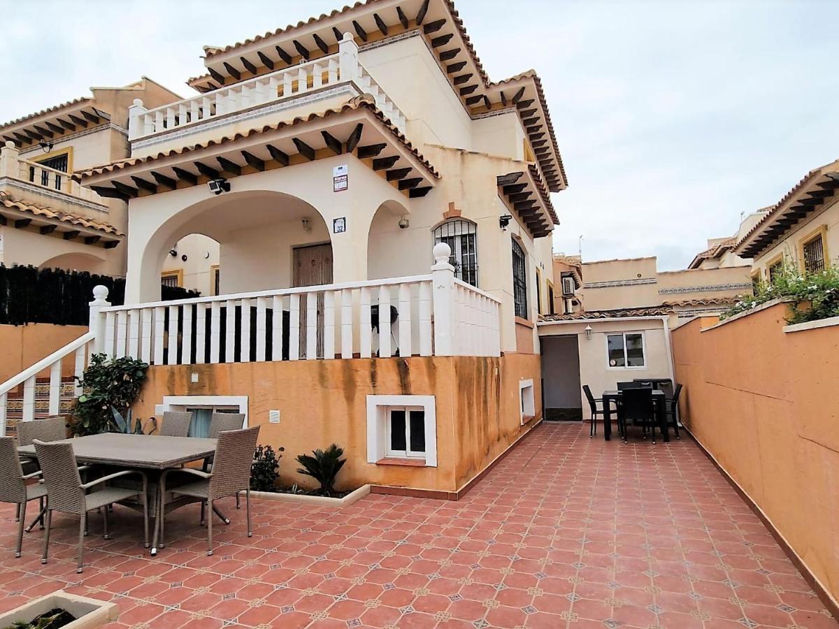 Belvilla By Oyo Lomas De Cabo Roig