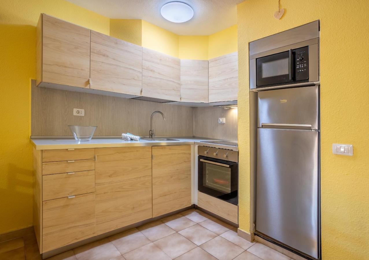 Apartment Castle Harbour Feel Like Flat Cristianos By Lovetenerife *
